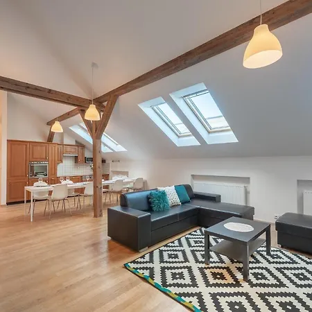 Tesnov Grande Apartman Prága