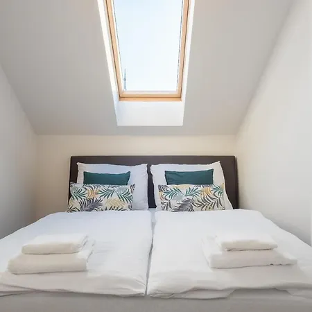 Tesnov Grande Apartman *